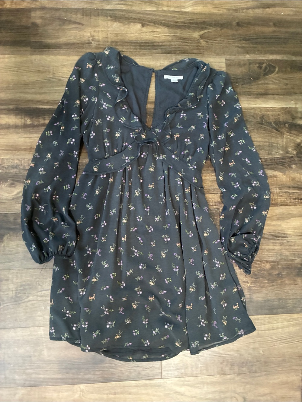 American Eagle Outfitters Charcoal Floral V-Neck Dress